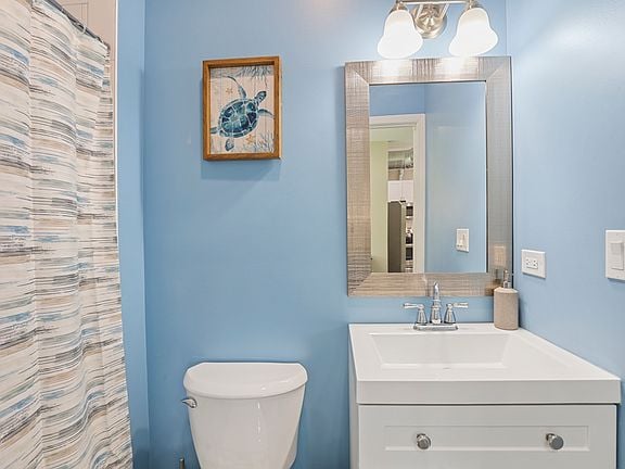 Foto del edificio - 1111 Bonnie Brae Pl