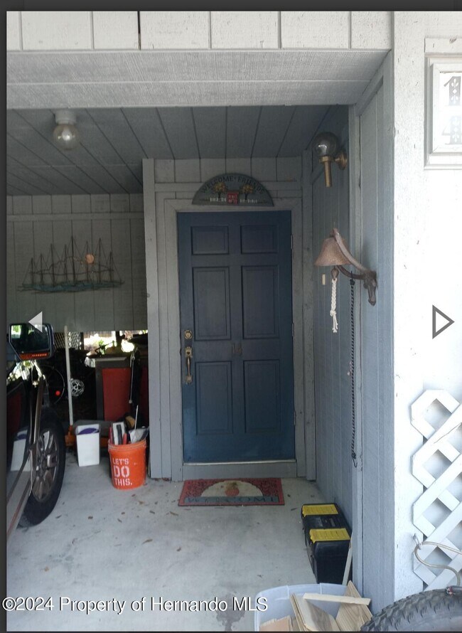 Foto del edificio - 200 Meres Blvd