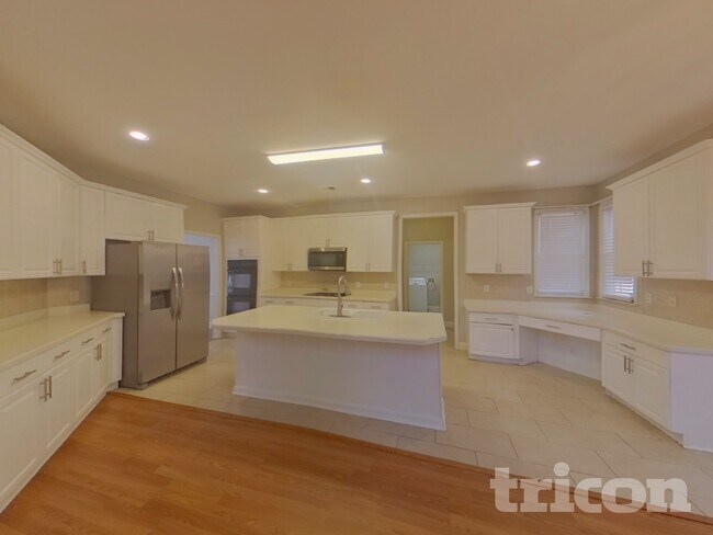 Foto del edificio - 275 Lawrence Pl