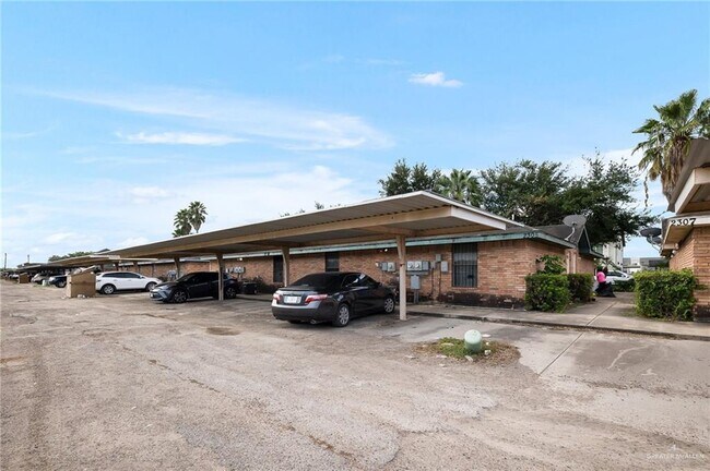 Foto del edificio - 2307 Kimberly Ln
