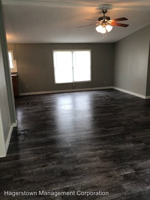 Building Photo - 4 br, 2 bath House - 12002 Heather Dr