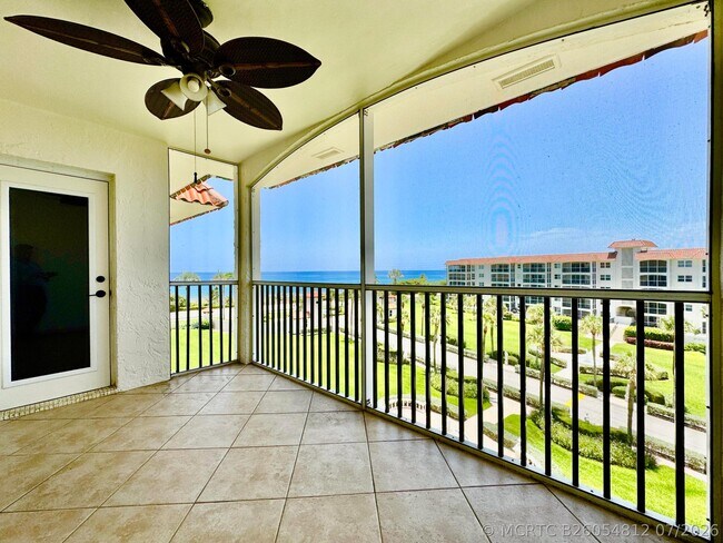 Building Photo - 2871 N Ocean Blvd