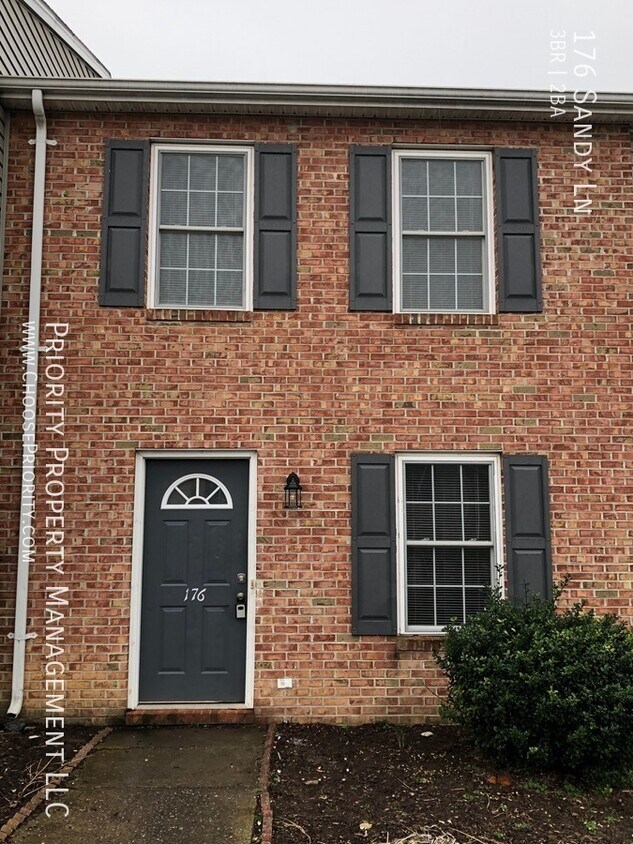 3BR 1.5BA Townhome, Broadway, VA No Pets House Rental in Broadway