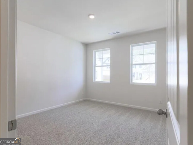 Building Photo - 7670 Demeter Dr
