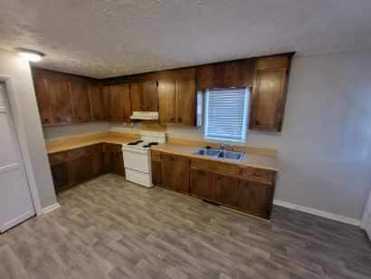 Building Photo - 745 Carolina Dr