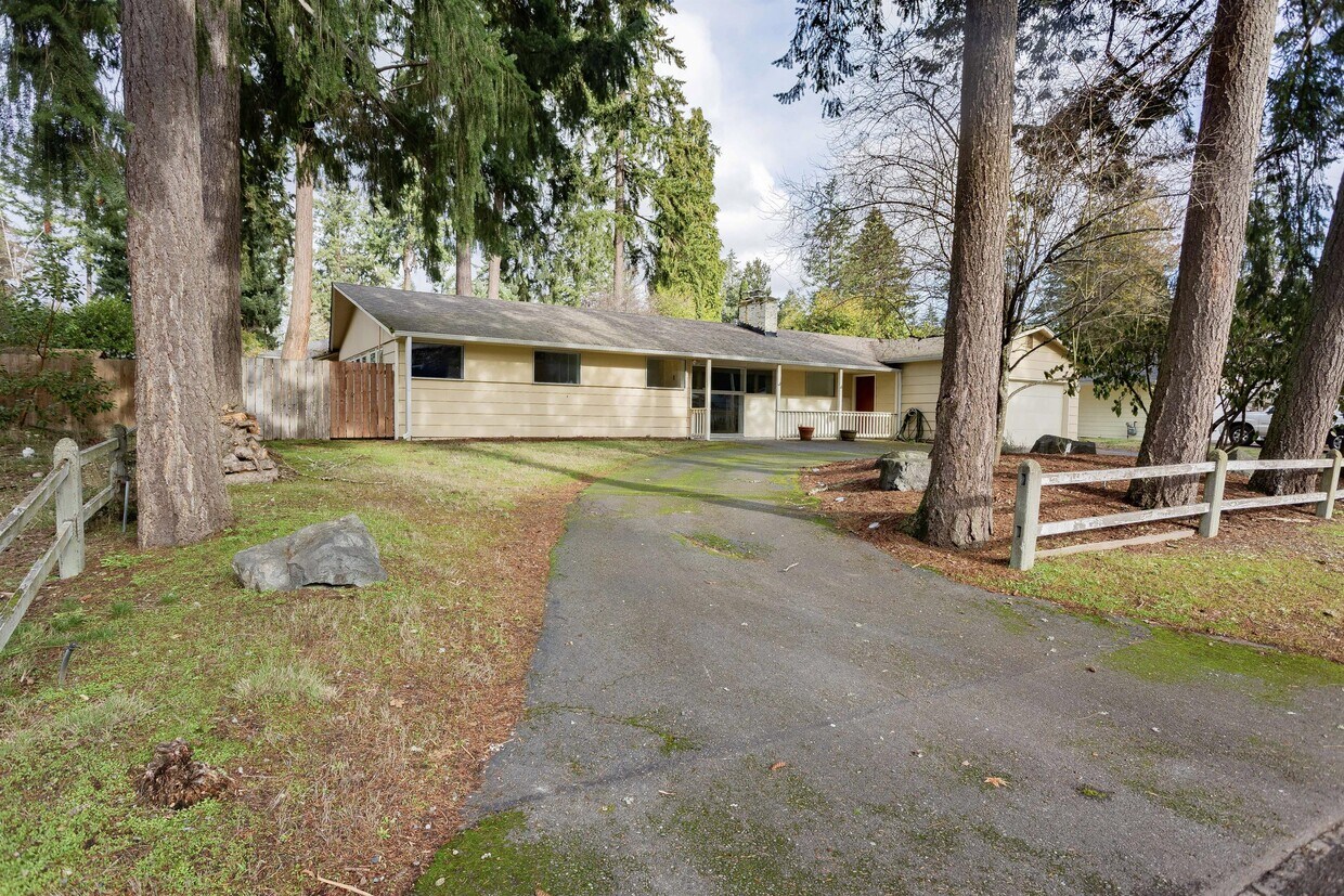 Primary Photo - 6123 120th St SW