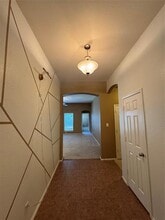 Building Photo - 1240 W Cottonwood Dr