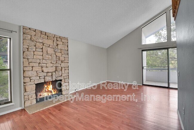 Foto del edificio - 6420 South Dayton Street