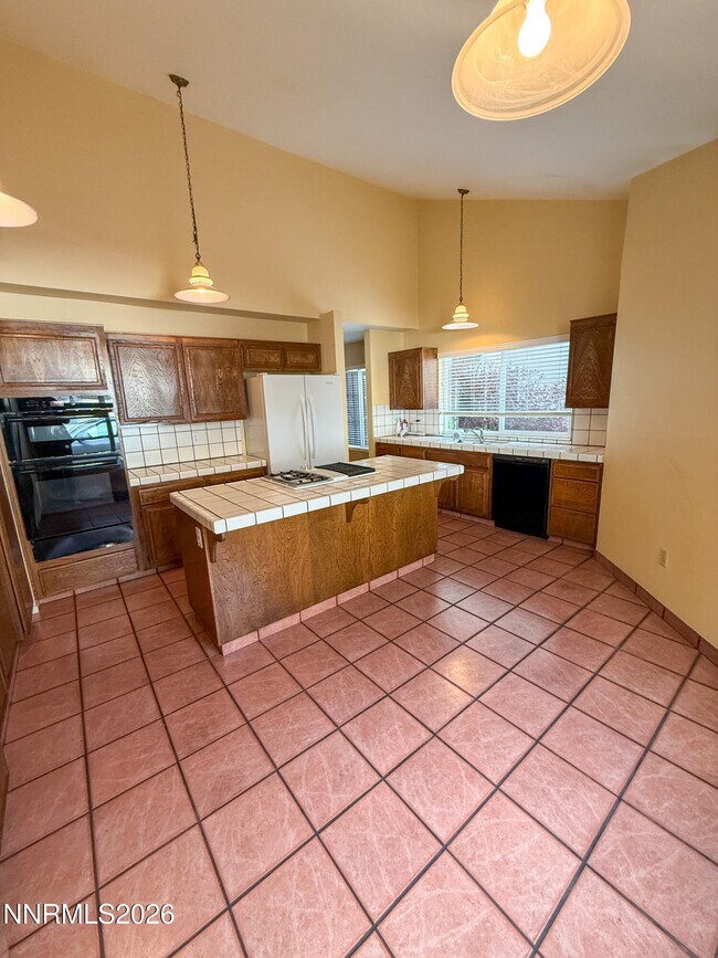 Foto del edificio - 4011 Bluegrass Ct