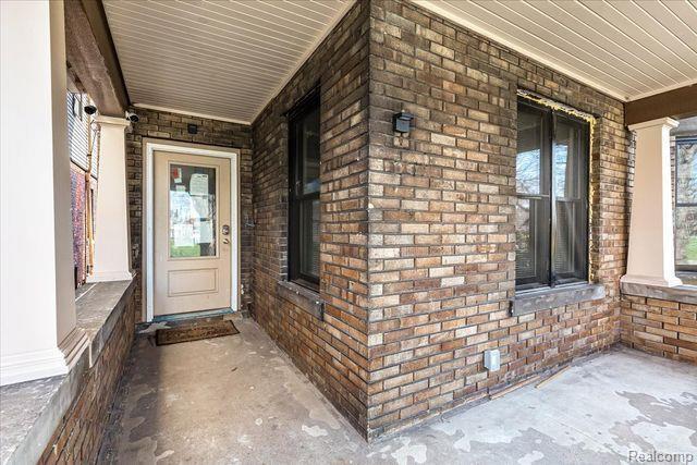 Building Photo - 394 E Grand Blvd