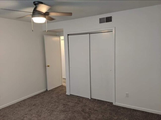 Foto del edificio - 3621 Dalewood Ave SE