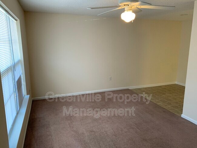 Building Photo - 3001 MacGregor Downs Rd