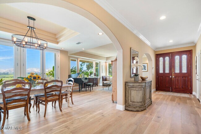 Building Photo - 1074 Deseo Ave
