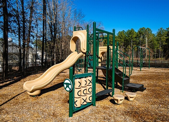 Foto del edificio - Avalon Townhome Collection Brier Creek