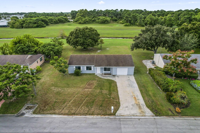 Building Photo - 3132 SW Watson Ct