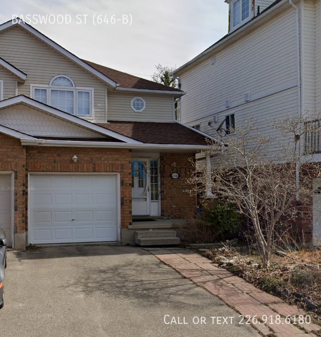 Building Photo - 646B Basswood St