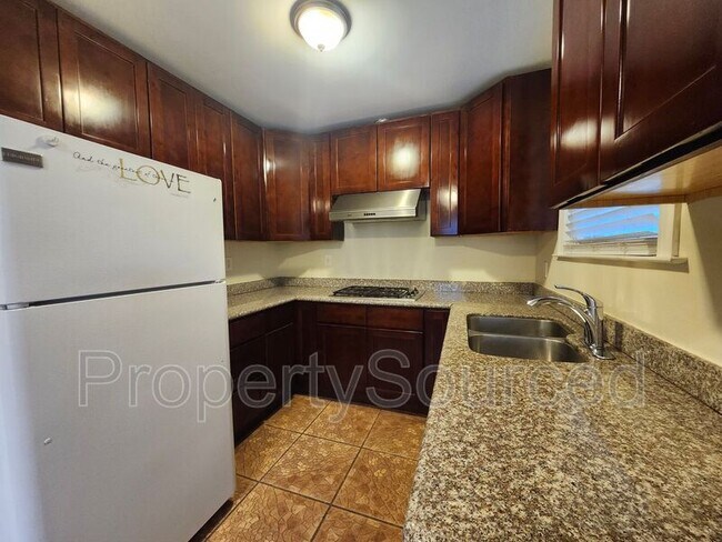 Foto del edificio - 155 Berverdor Ave