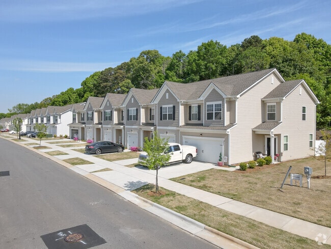 Building Photo - Wayford at Concord