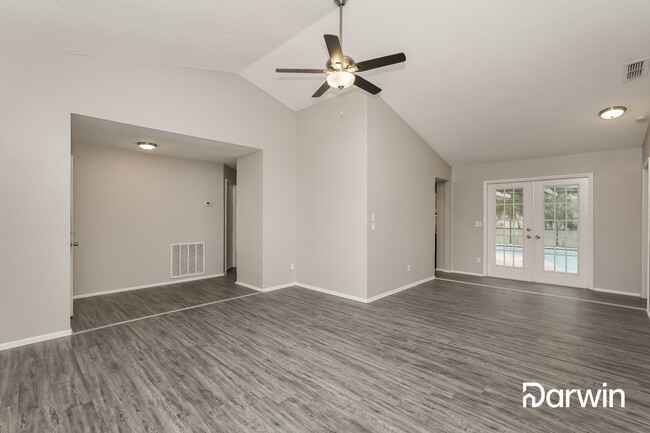 Building Photo - 7392 Flyway Dr