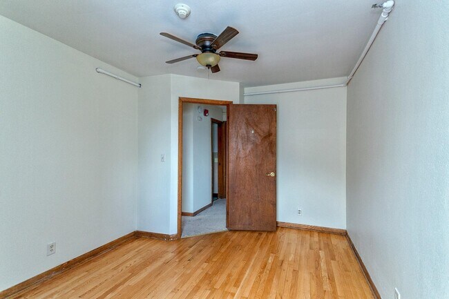 Foto del edificio - 4208 Marquette Dr