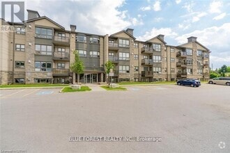 Building Photo - 9-109 Jacksway Crescent