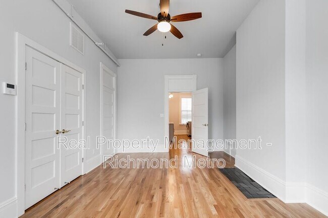 Foto del edificio - 1302 Floyd Ave