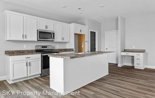 Building Photo - 3 br, 2 bath House - 405 St. George Way