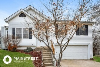 Building Photo - 2 Aspen Pointe Dr