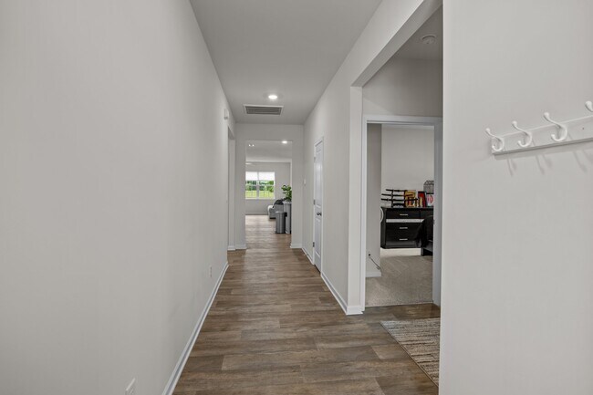 Building Photo - 400 Louisia Mae Way