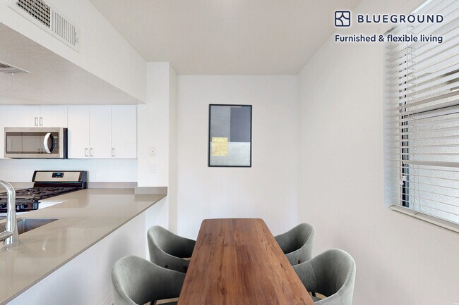 Foto del edificio - 351 Hodencamp Rd