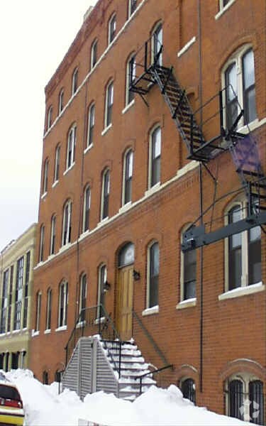 Building Photo - 1117 W Fry St