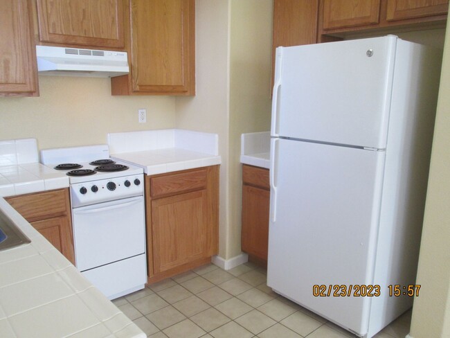 Foto del edificio - 970 A Walton Court (For Rent) Dixon, CA 95620