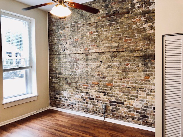Building Photo - 1479 W Huron St