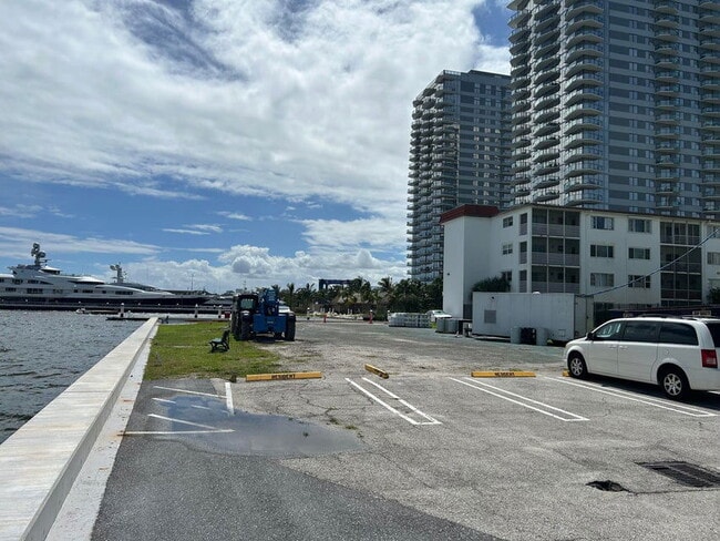 Photo - 4500 N Flagler Dr Apartment