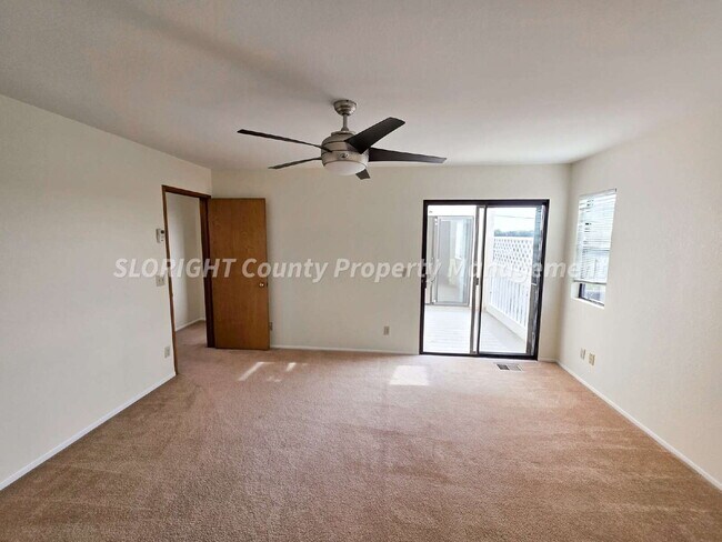 Foto del edificio - AVAILABLE NOW - 2 Bed/2 Bath Oceano Apartment with Nice Views