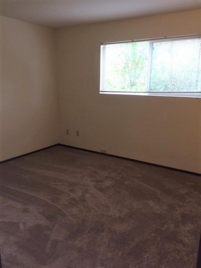 4715 SW Charlestown St, Seattle, WA 98116 Condo for Rent in Seattle, WA