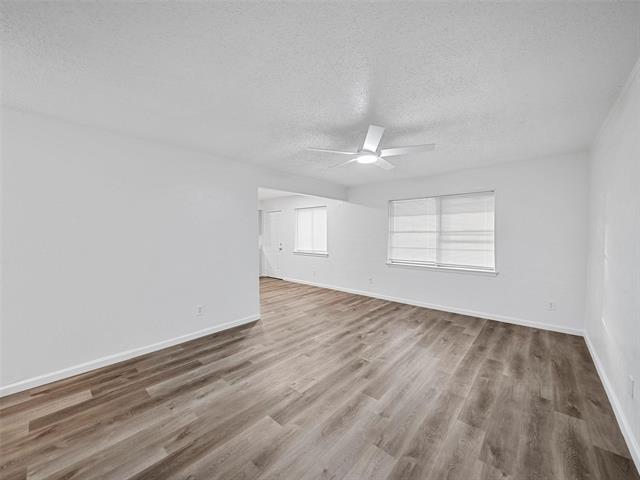 Foto del edificio - 3633 Edgewood Dr