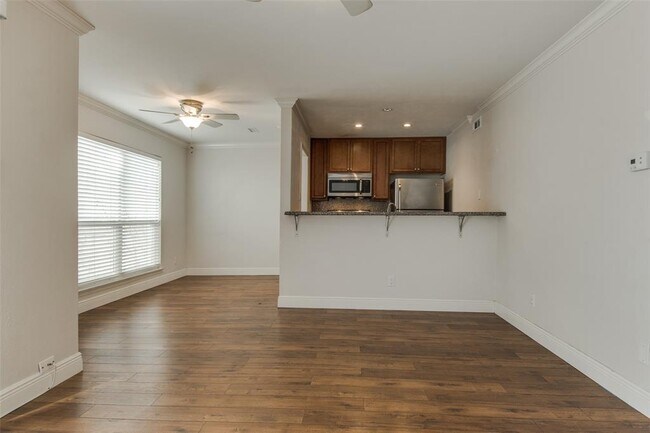 Building Photo - 3907 Gilbert Ave