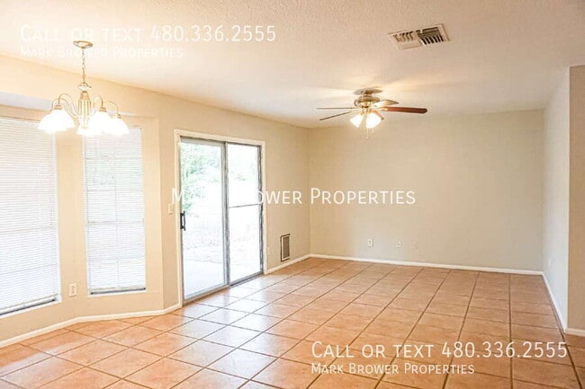 Building Photo - 1349 W Gila Ln