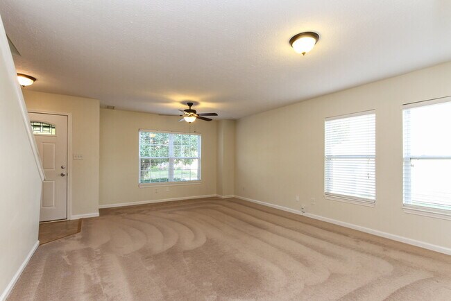 Foto del edificio - 1237 Silver Ridge Ln