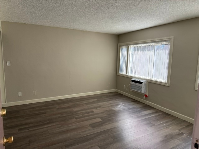 Front Room - Sunset Palms Apartments