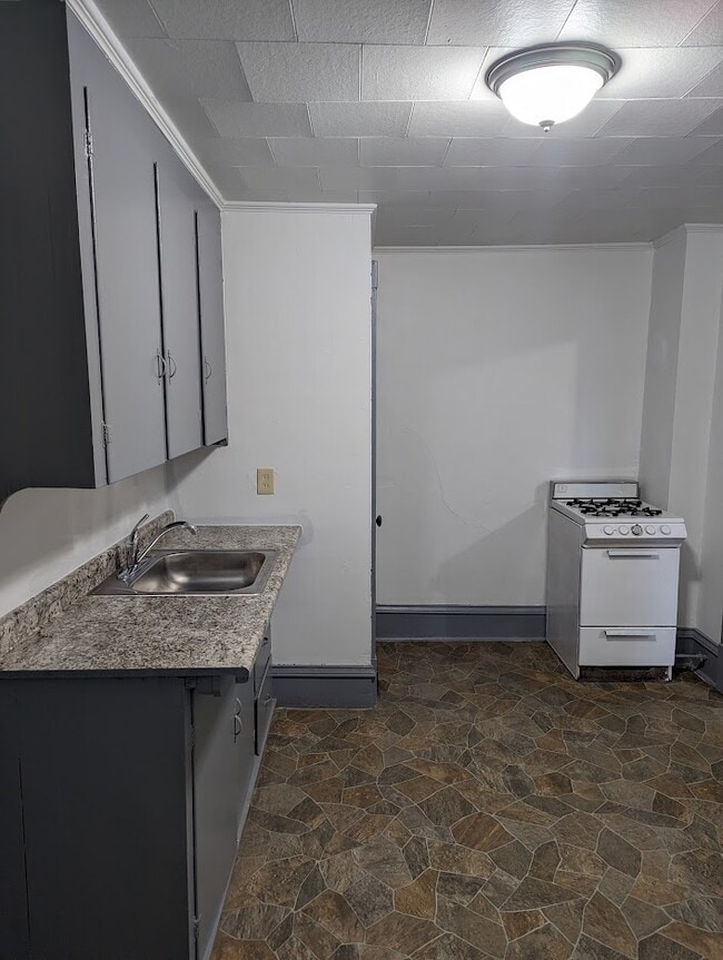 Building Photo - 299 Randolph St