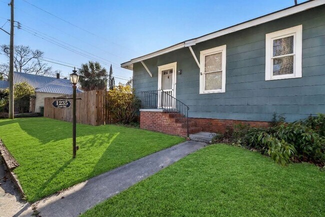 Foto del edificio - 1235 E 50th St