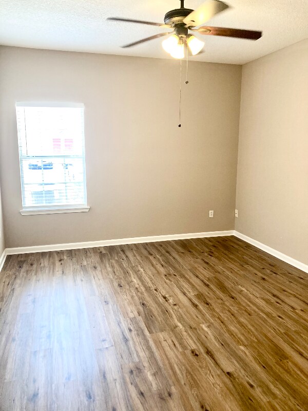 Foto del edificio - 2200 Marsh Hawk Ln