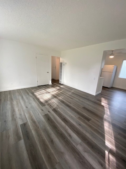 Building Photo - 417 Oaklawn Ave
