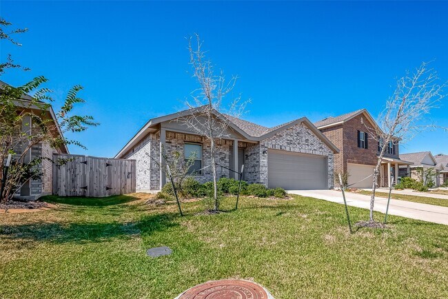 Foto del edificio - 18111 Robin Creek Dr