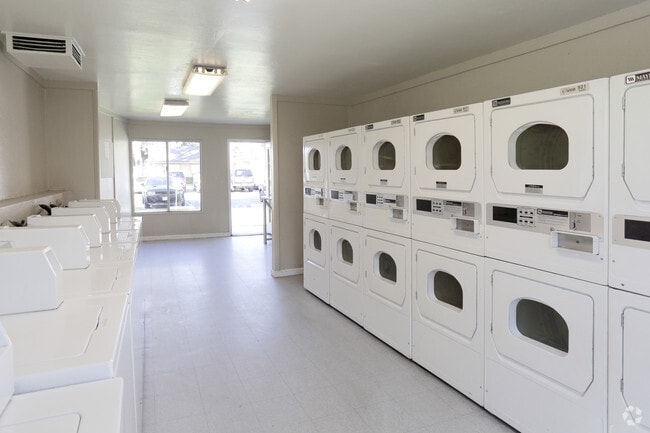 Interior Photo - North Pointe Apartments Riverside