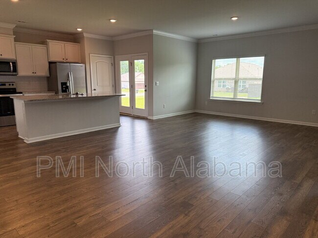 Building Photo - 106 Settlement Dr