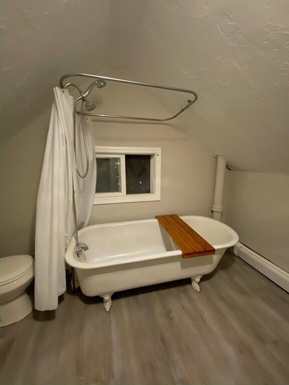 Building Photo - 64 Arnold St