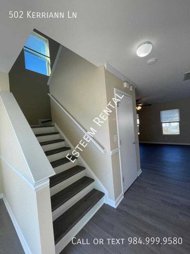 Foto del edificio - 502 Kerriann Ln